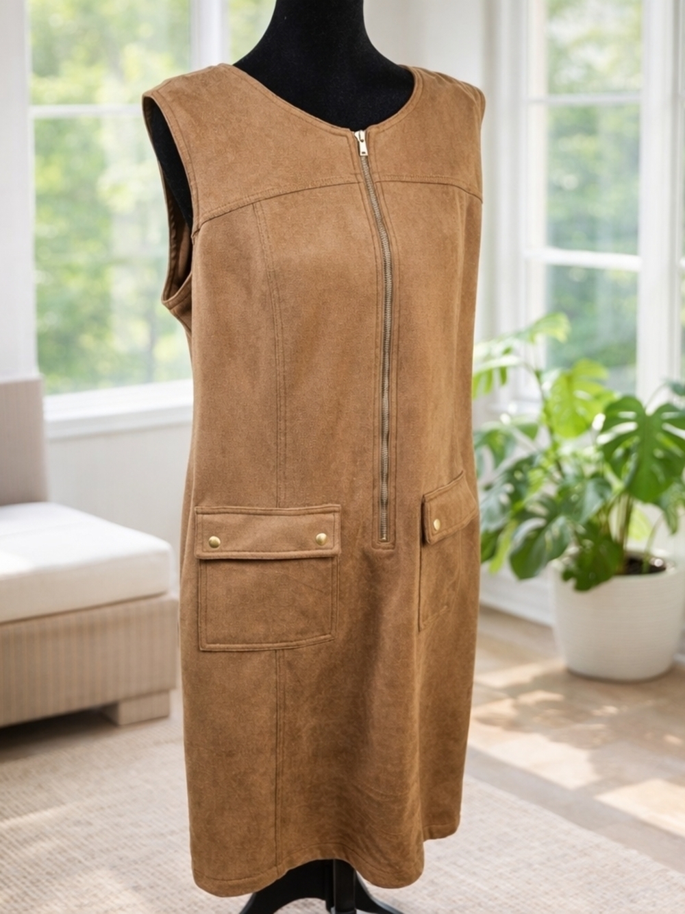 Shelby & Palmer Faux Suede Dress Gold Zip Pockets Sleeveless Size 14 - Picture 2 of 9
